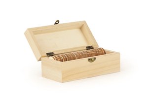 HOUTEN KIST GEVULD MET 50 PLYHOUTHARTEN 150x60x70MM