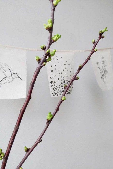 Garden flags