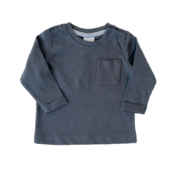Long-sleeved anthracite baby shirt with a chest pocket. Made of soft, comfortable material suitable for everyday wear.