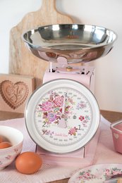 Bilancia da cucina retrò Flora rosa 3 kg Isabelle Rose
