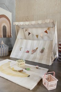 Yummy Play Tent