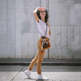 Rizwana Pouch Taske