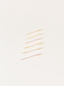 Set mit 6 Salzlöffeln aus weißem Perlmutt