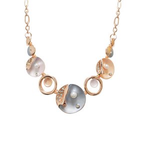 Geëmailleerde cirkelketting met parel en strass