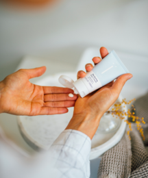 Protective day cream in a 50ml tube. Lightweight, moisturizing formula with natural ingredients to nourish and protect skin.