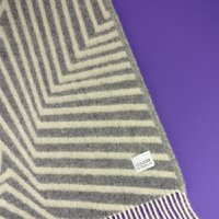 Wool blanket / cuddly blanket leaves granite