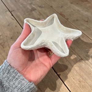 Starfish trinket dish | handmade from concrete