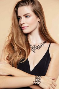 Armband met glanzende druppels