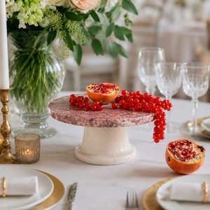 Cake stand