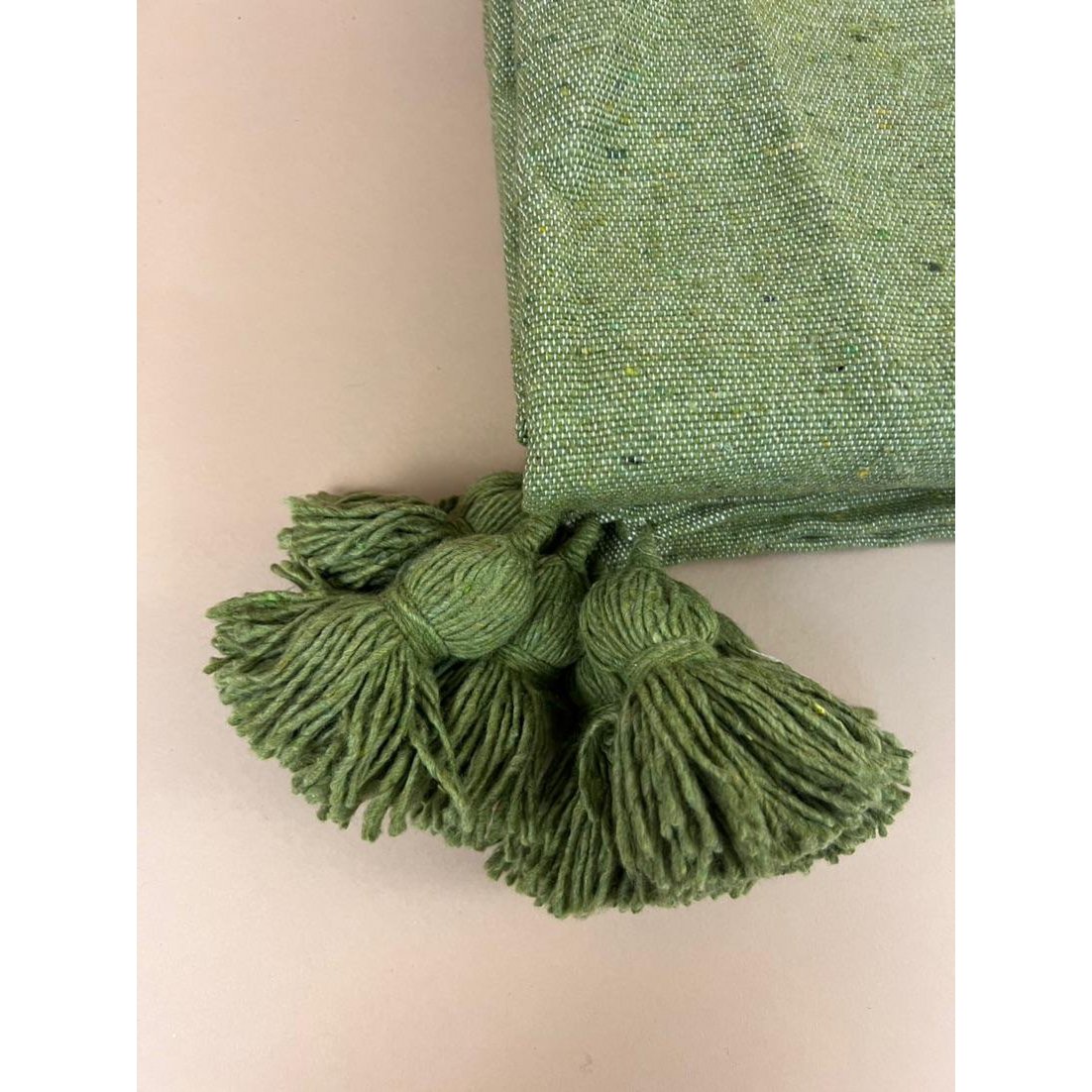 POMPOM PLAID MEDIUM