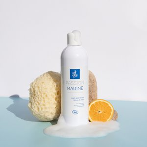 RELAXATION AND PLEASURE FOAM BATH WITH MARINE ACTIVE INGREDIENTS AND CITRUS ESSENTIAL OIL 500ML