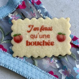 Pudełko spersonalizowanych ciastek z motywem „Croque moi!”
