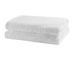 White, plush bath towel made of soft, absorbent material. Suitable for use in the bathroom or spa.