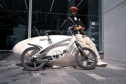 La Cruzaa Pedal assist Bluetooth Bicicletta elettrica Solarbeam Yellow
