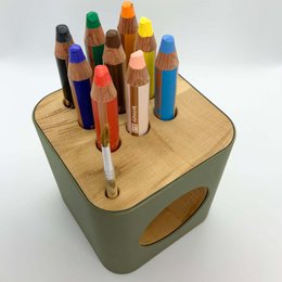 Portapenne in legno per bambini "cubo creativo"