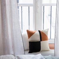 TRIAGO natürlicher und schwarzer Kissenbezug