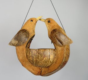 Bird feeder