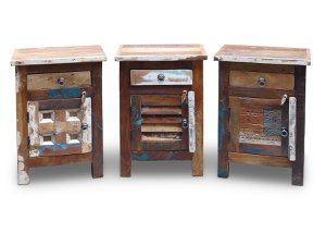 Nachtkastje van gerecycled hout