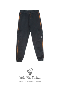 LewyLou NO4 Jogger schwarz mit orangefarbenem Streifen
