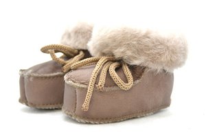 Baby slippers - Made of genuine leather and wool.