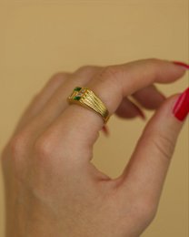 Harpa - Signet Ring for Women