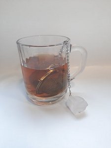 Thee zeef met natuursteen Rozenkwarts