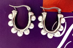 Silver pearl earrings