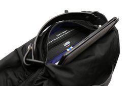 Riia XL Pouch Zwart