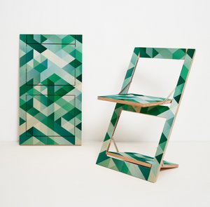 Fläpps Folding Chair - Criss Cross Green on birch (print on both sides)