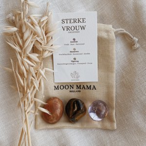 Gemstone set - Strong woman