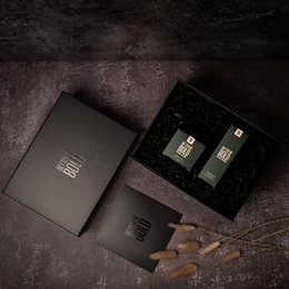 Gift box for happy bald people