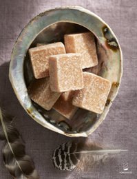 Sandalwood perfume block, amber-colored, rectangular shape, natural fragrance, set of 10 pieces.