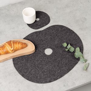 Zwarte vilten placemat en onderzetter MILLSTONES