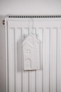 Keramisch luchtbevochtigerhuis wit Isabelle Rose