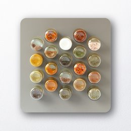 Étagère à épices · COLOR-MIX : noir, blanc, gris-brun · avec 20 verres · contreplaqué de bouleau · Façade HPL