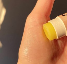 Bio-Vanille-Lippenbalsam 15 ml – ein Stück