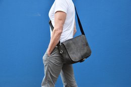 TWENTY FIVE MESSENGER BAG antigo cross black *ONE BAG TWO STYLES*