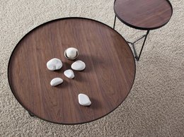 Round coffee table in Walnut wood and black steel