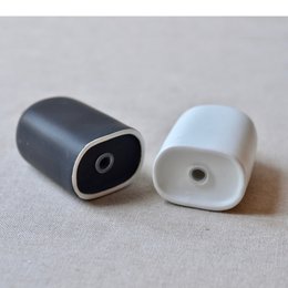 Schwarz + Weiß Fläschchen Salz + Pfeffer-Set