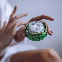 CARMEN Crema idratante viso grassa con Vitamina E
