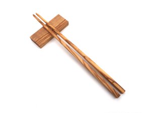 Sushi Essstäbchen Länge 23 cm inkl. Halter aus Olivenholz