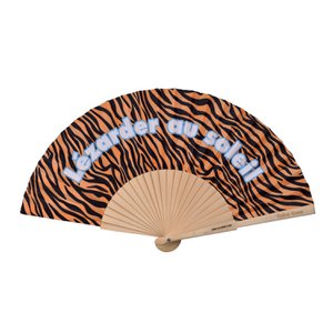 Fan 'Lazing in the sun'