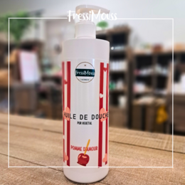  Superfatted shower oil, a cleansing product with a creamy, moisturizing formula.