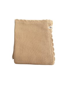 Gestrickte Babydecke mit Rüschenkante – Karamell