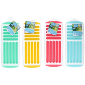 Ice cube mold for elongated cubes