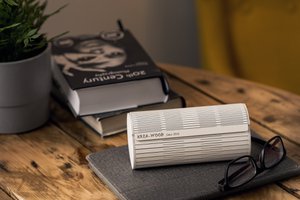 Krea-Wood handmade glasses case made of birch wood with magnets. Vintage white color.