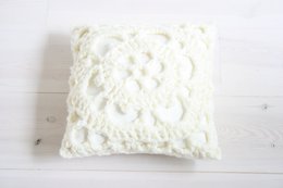 Ecru crocheted cushion - S