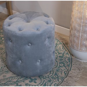 CAPITONÉ-POUF AUS BLAUEM SAMT, INNENRAUM AUS HOLZ °40X38,5CM, DM/POLY╔STER LL49108
