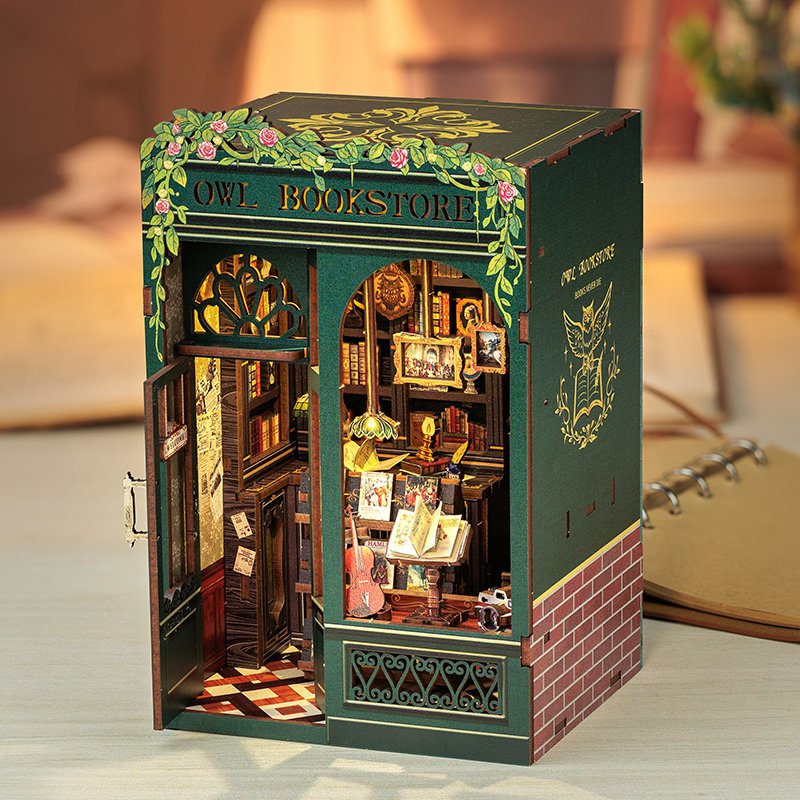 3D Booknook Owl Bookstore Kit, 11.5x10x17cm, Art Bizniz