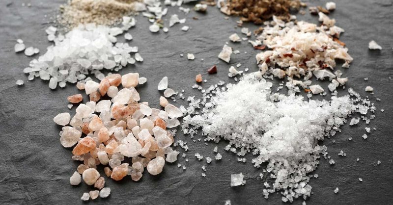 Sel de mer naturel non raffiné aux 4 poivres